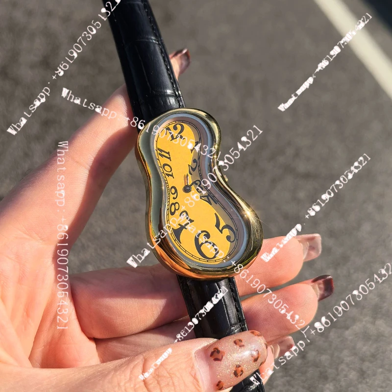 Special-shaped watch Chinese antique melting twisted large dial non-mechanical high-end belt couple watch
Special-shaped watch Chinese antique melting twisted large dial non-mechanical high-end belt couple watch