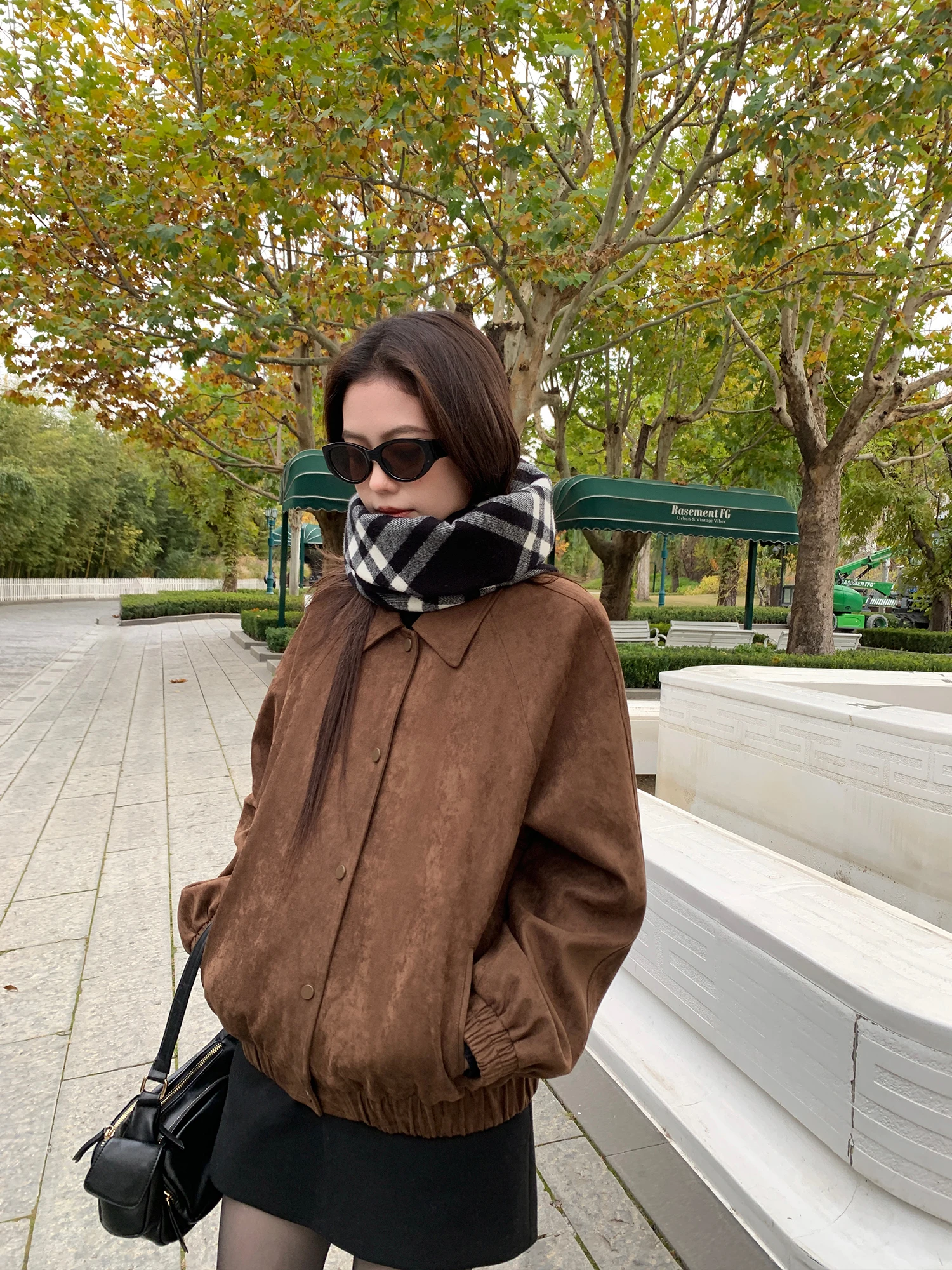 Женская повседневная куртка Pusumede с ретро-воротником, свободного кроя, теплая, на хлопковой подкладке, из полиэфирного волокна, на пуговицах, стандартной длины
Женская повседневная куртка Pusumede с ретро-воротником, свободного кроя, теплая, на хлопковой подкладке, из полиэфирного волокна, на пуговицах, стандартной длины