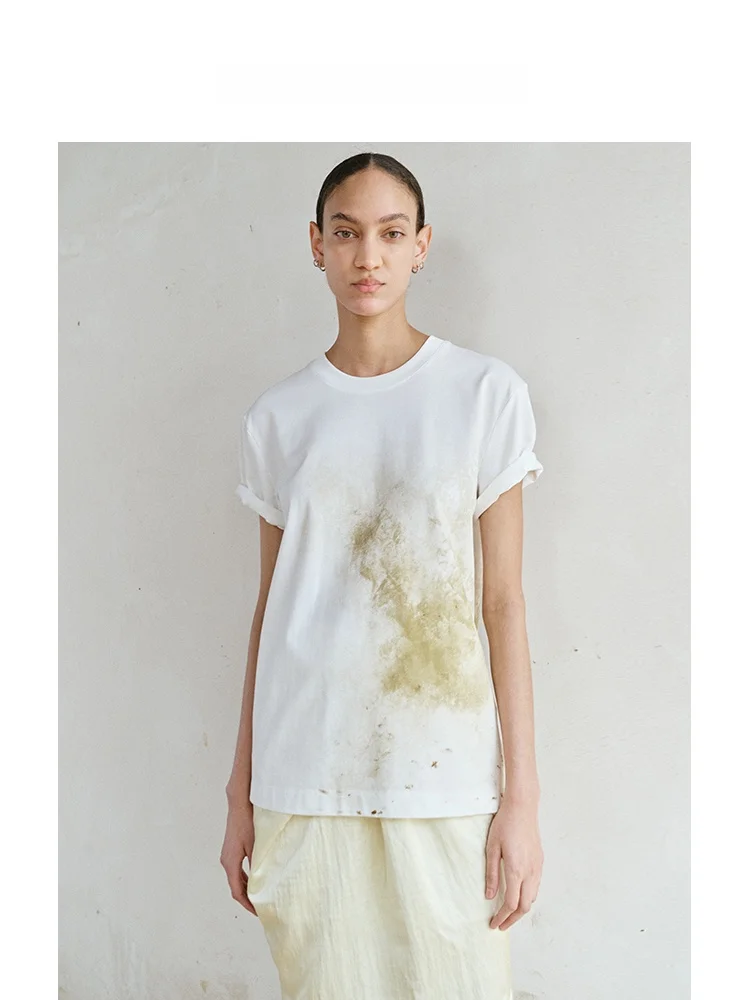 Leonora Yang Original Cotton Artemisia Fiber Weathered Print Short Sleeve T-Shirt Summer Women's Loose Fit round Neck Top
Leonora Yang Original Cotton Artemisia Fiber Weathered Print Short Sleeve T-Shirt Summer Women's Loose Fit round Neck Top