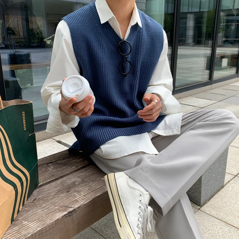 Men 2024 Spring Autumn Fashion Solid Color Sweater Vest Tops Men's Loose Knitted Male V-neck Pullover Sleeveless M49
Men 2024 Spring Autumn Fashion Solid Color Sweater Vest Tops Men's Loose Knitted Male V-neck Pullover Sleeveless M49