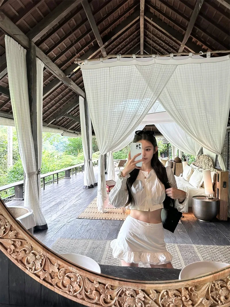 Hot Girl Suit Women's Summer O-neck Short Shirt Ruffled Lace Mini Skirt Two-piece Set Fashion Female Clothes
Hot Girl Suit Women's Summer O-neck Short Shirt Ruffled Lace Mini Skirt Two-piece Set Fashion Female Clothes