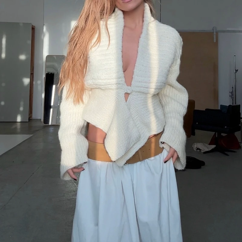 Combhasaki Women Single One Button Ribbed Shawl Cardigan Solid Color Long Sleeve V-Neck Irregular Hem Knitwear Sweater Jacket
Combhasaki Women Single One Button Ribbed Shawl Cardigan Solid Color Long Sleeve V-Neck Irregular Hem Knitwear Sweater Jacket