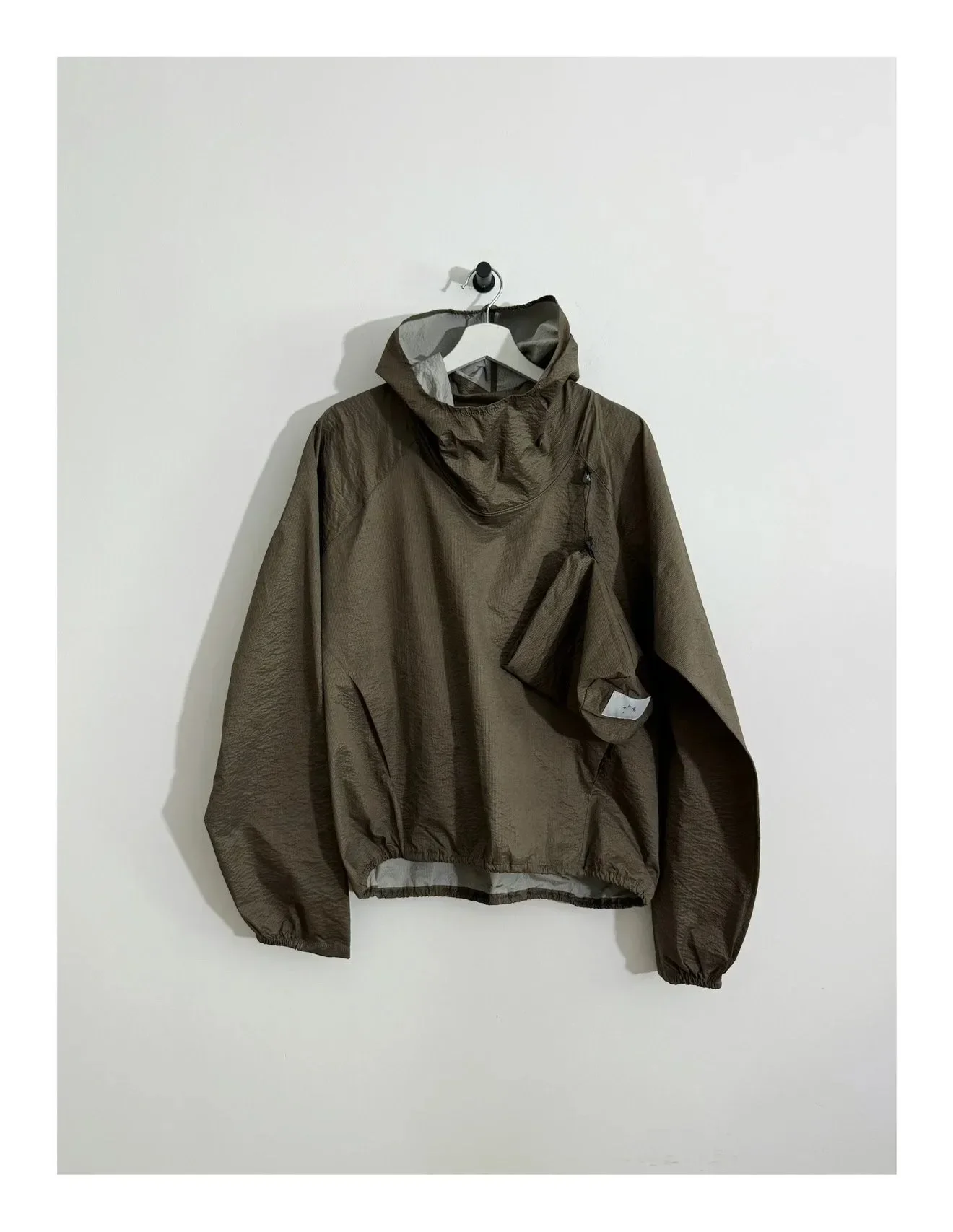 GDW Lightweight Thin Sunscreen Loose Hooded Sweater
GDW Lightweight Thin Sunscreen Loose Hooded Sweater