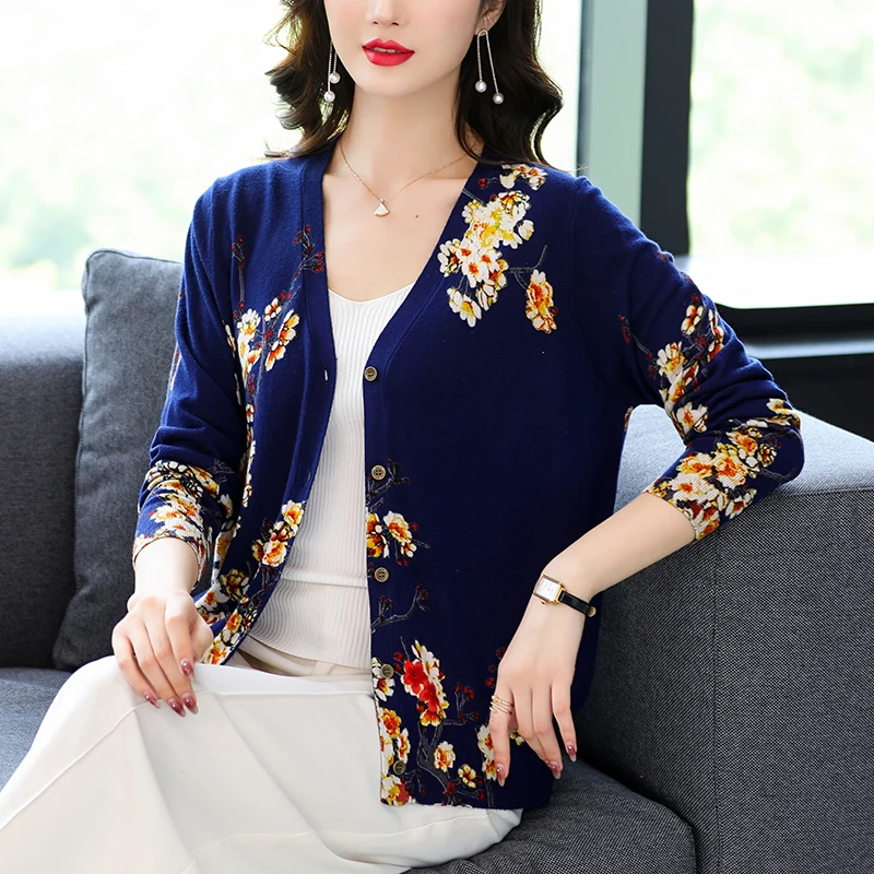 2023 Spring Lady Printing Cardigan Long Sleeve Female Sweater Coat Single Breasted Floral Printed Knitwear for Women
2023 Spring Lady Printing Cardigan Long Sleeve Female Sweater Coat Single Breasted Floral Printed Knitwear for Women