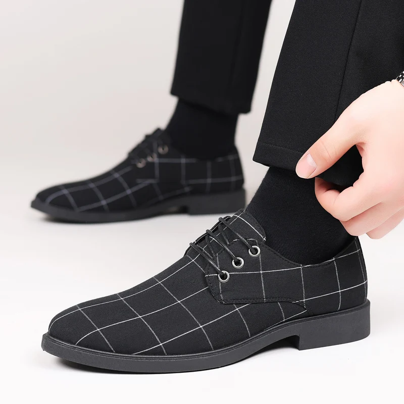 Men's Leather Shoes Black Soft Leather Soft Bottom Spring And Autumn Best Man Men's Business Formal Wear plus size 39-47
Men's Leather Shoes Black Soft Leather Soft Bottom Spring And Autumn Best Man Men's Business Formal Wear plus size 39-47