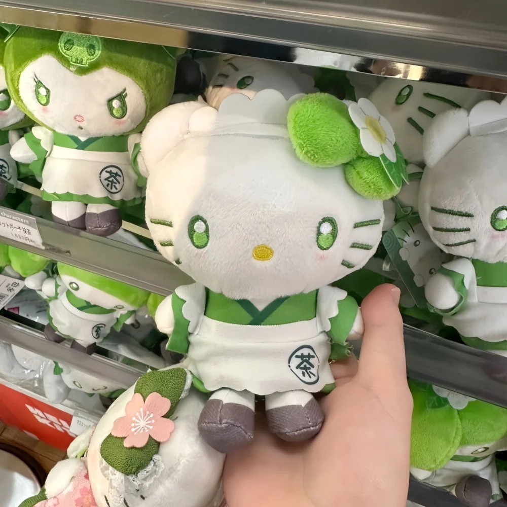 Новая плюшевая игрушка Hellokitty, зеленый брелок Matcha, милый мультяшный Kt Cat, сумка для очков, подвеска, Kawaii, изысканные аксессуары для девочек, подарки
Новая плюшевая игрушка Hellokitty, зеленый брелок Matcha, милый мультяшный Kt Cat, сумка для очков, подвеска, Kawaii, изысканные аксессуары для девочек, подарки