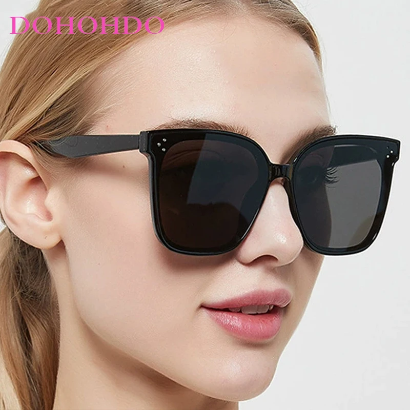 Vintage Square Frame Rice Nail Decorate Classic Sunglasses Men Brand Design Outdoor Travel Women Sunglass Driving Eyewear UV400
Vintage Square Frame Rice Nail Decorate Classic Sunglasses Men Brand Design Outdoor Travel Women Sunglass Driving Eyewear UV400