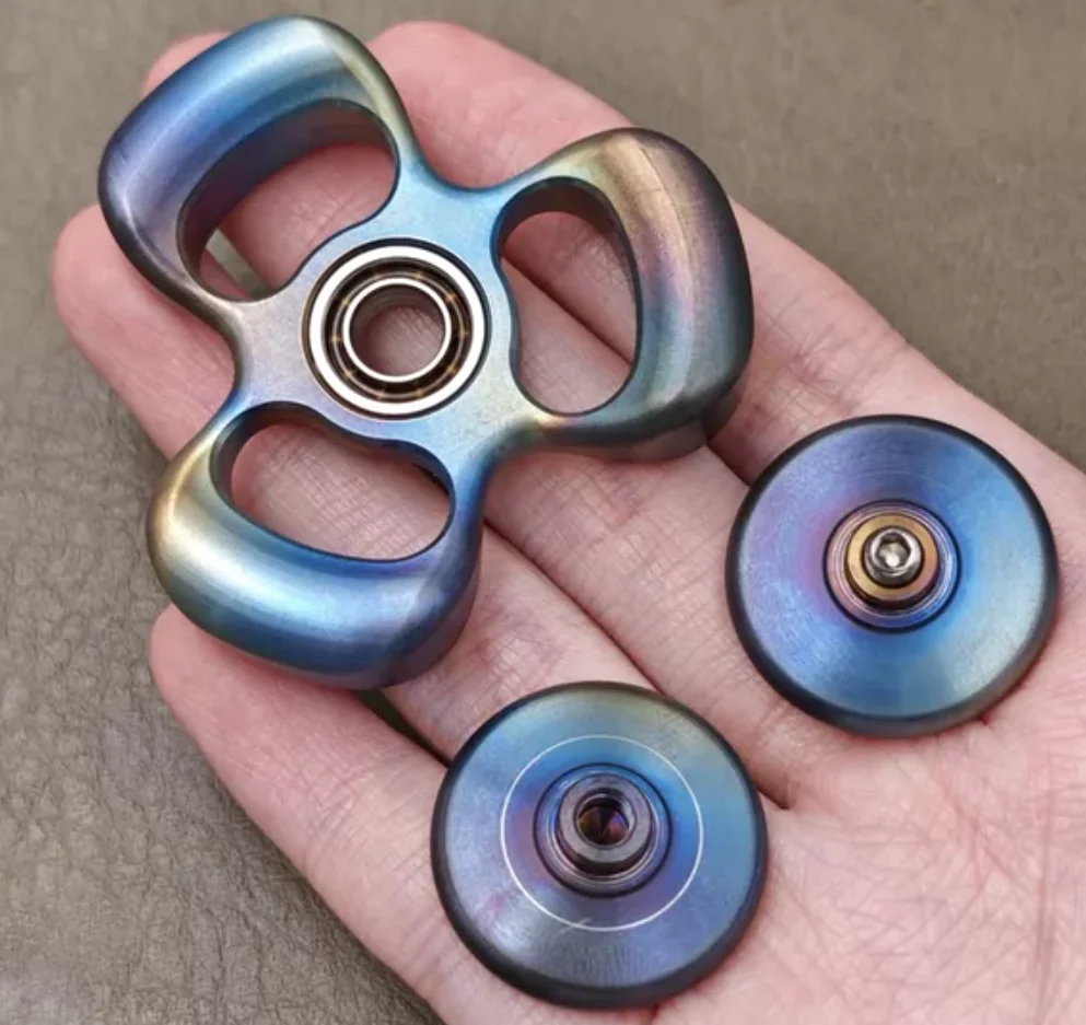 Used EDC KAP Three page horizon zirconium rainbow Spinner Fingertip Gyroscope Decompression Toys
Used EDC KAP Three page horizon zirconium rainbow Spinner Fingertip Gyroscope Decompression Toys