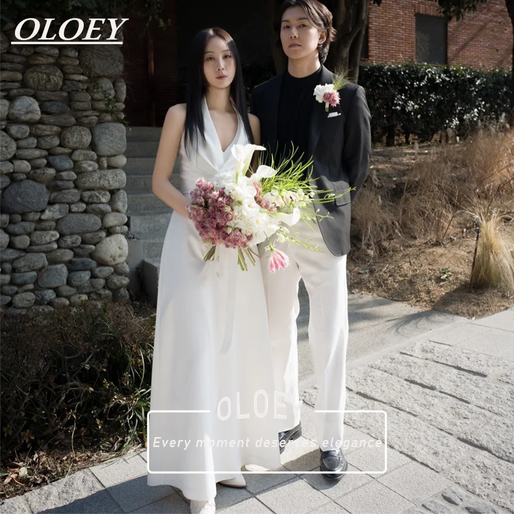 OLOEY Simple Silky Satin A-Line Wedding Dress Korea Photoshoot Halter Floor Length Bridal Gown Customized Corset Robe De Mariage
OLOEY Simple Silky Satin A-Line Wedding Dress Korea Photoshoot Halter Floor Length Bridal Gown Customized Corset Robe De Mariage