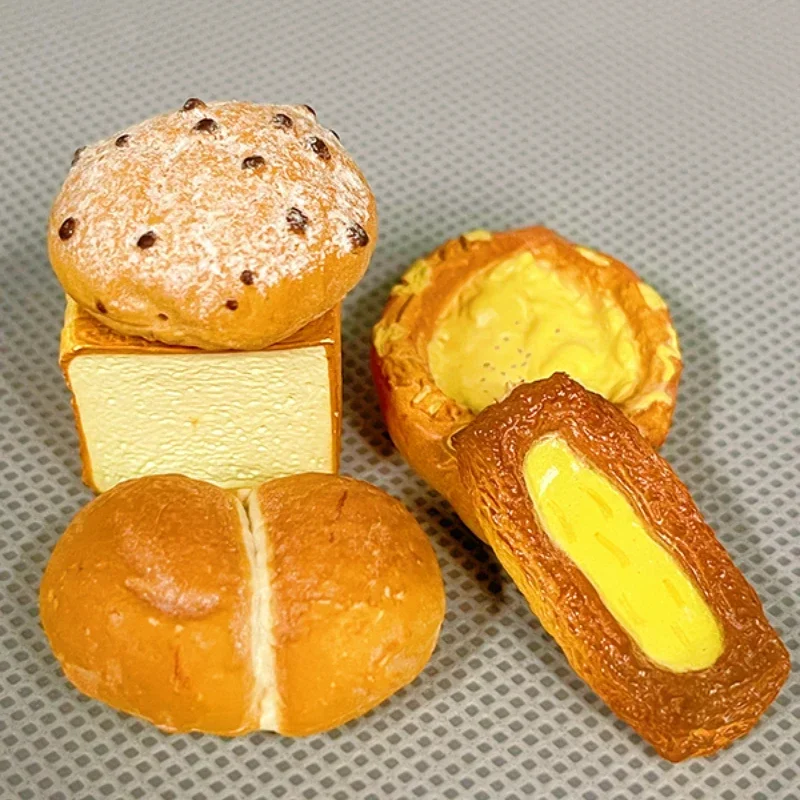 Genuine Gashapon Gachapon Toy Miniatures Figurines Mini Little Mermaid Bread Pendant Scenic Ornament Christmas Gifts
Genuine Gashapon Gachapon Toy Miniatures Figurines Mini Little Mermaid Bread Pendant Scenic Ornament Christmas Gifts