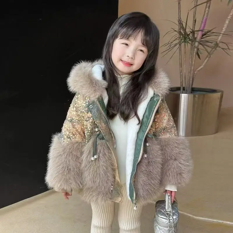 Children's Autumn/Winter Jacket 2025 New Girl's Outerwear with Hat and Velvet Imitation Fur Retro Pan Button Girl's Top Kids
Children's Autumn/Winter Jacket 2025 New Girl's Outerwear with Hat and Velvet Imitation Fur Retro Pan Button Girl's Top Kids