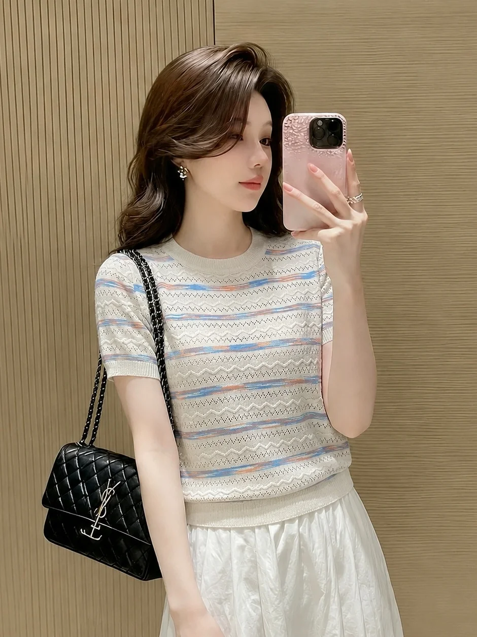 Laid-back Striped Hollow-out round Neck Knitwear Color Block Fashionable Top Summer Ice Silk Loose Small Shirt Anti-aging
Laid-back Striped Hollow-out round Neck Knitwear Color Block Fashionable Top Summer Ice Silk Loose Small Shirt Anti-aging
