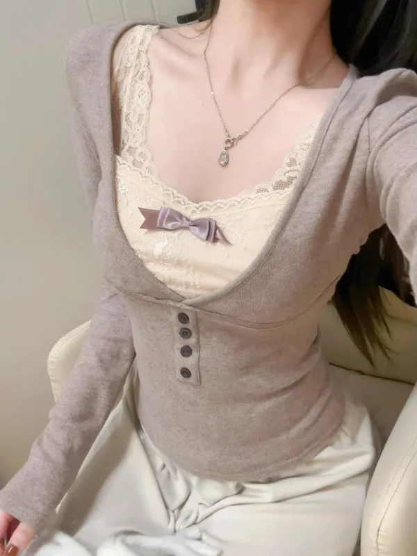 Женская корейская футболка больших размеров с длинным рукавом, осенне-зимняя, облегающая, с кружевной отделкой, базовая, для ношения под одеждой, мягкая, дышащая
Женская корейская футболка больших размеров с длинным рукавом, осенне-зимняя, облегающая, с кружевной отделкой, базовая, для ношения под одеждой, мягкая, дышащая