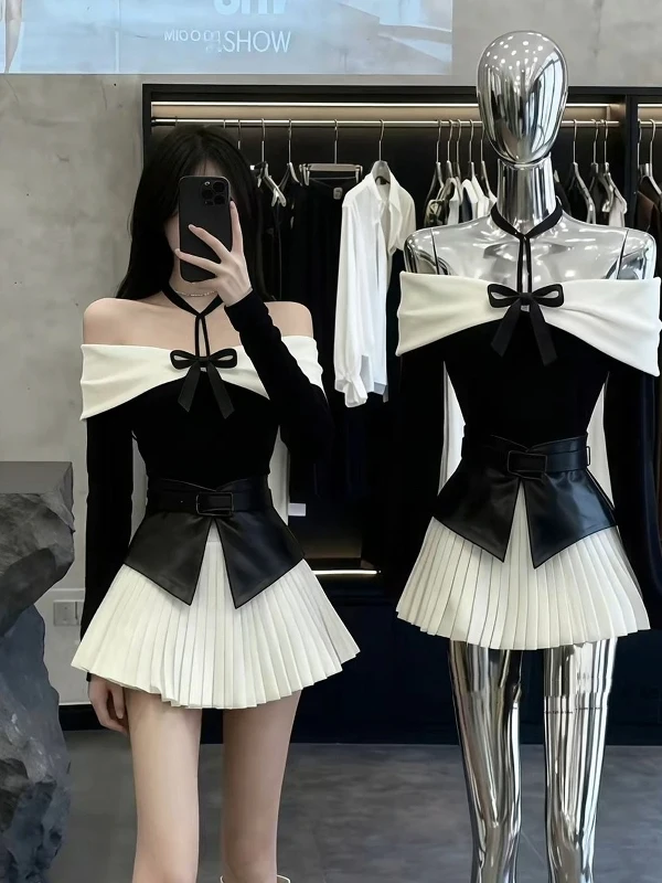 Sexy Hollow out Shoulder Long Sleeve T-Shirt Skirt Two Piece Set Diamond Button Hole Neck Design Half Skirt High Waist Butter...
Sexy Hollow out Shoulder Long Sleeve T-Shirt Skirt Two Piece Set Diamond Button Hole Neck Design Half Skirt High Waist Butter...