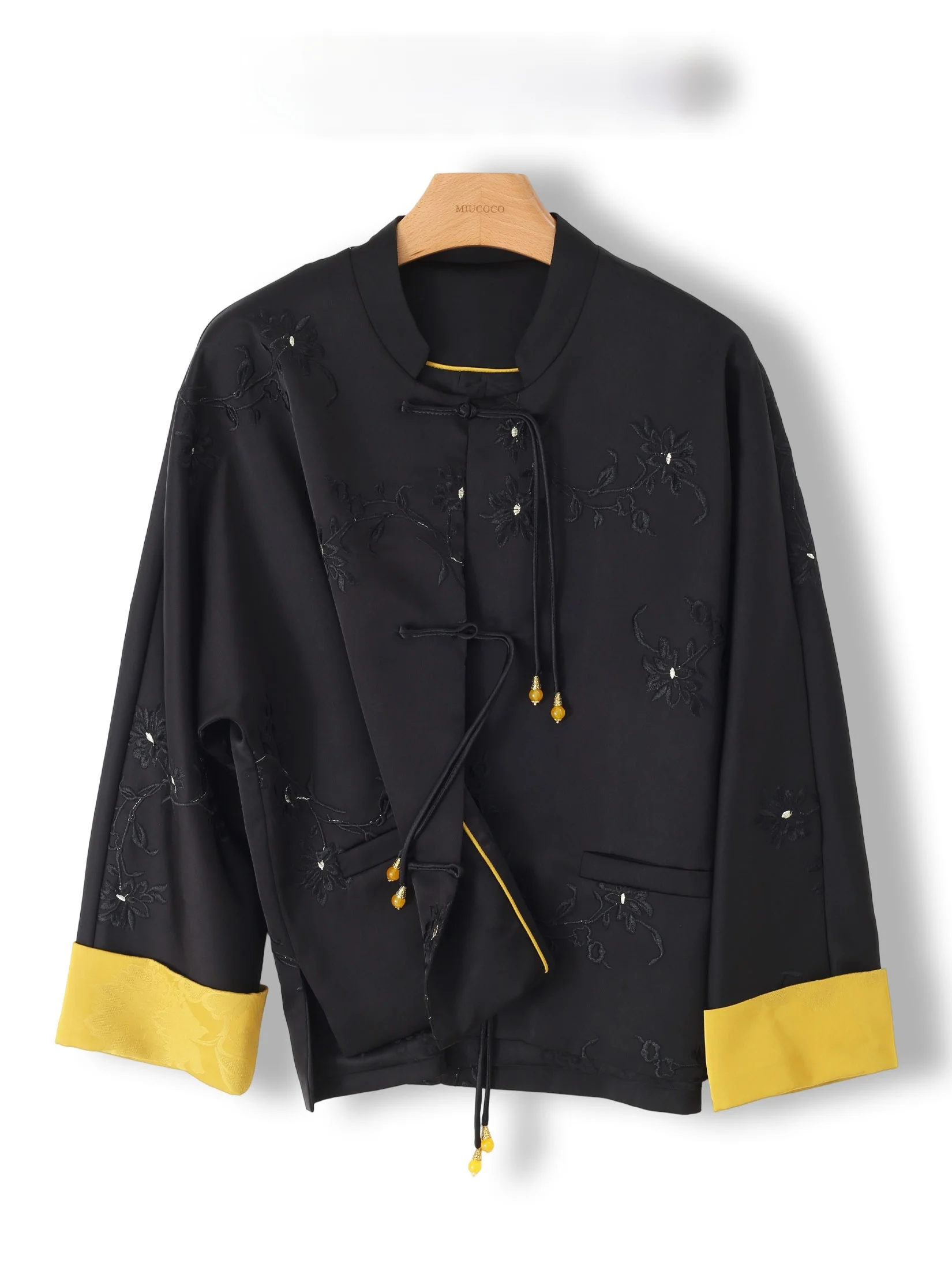 Elegant Embroidered Satin Loose Women's Jacket with Tassel New Chinese Style Fashionable Casual Long Sleeve Stand Collar Top
Elegant Embroidered Satin Loose Women's Jacket with Tassel New Chinese Style Fashionable Casual Long Sleeve Stand Collar Top
