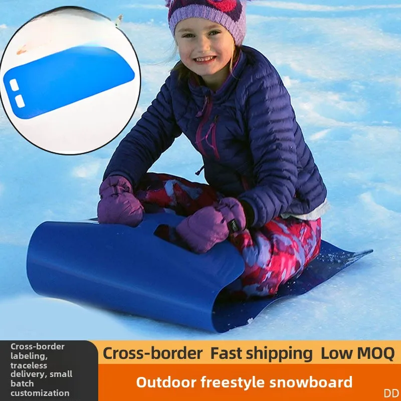 Outdoor sandboarding mat for many people Portable sled Thickened flying carpet can pull heavy objects
Outdoor sandboarding mat for many people Portable sled Thickened flying carpet can pull heavy objects