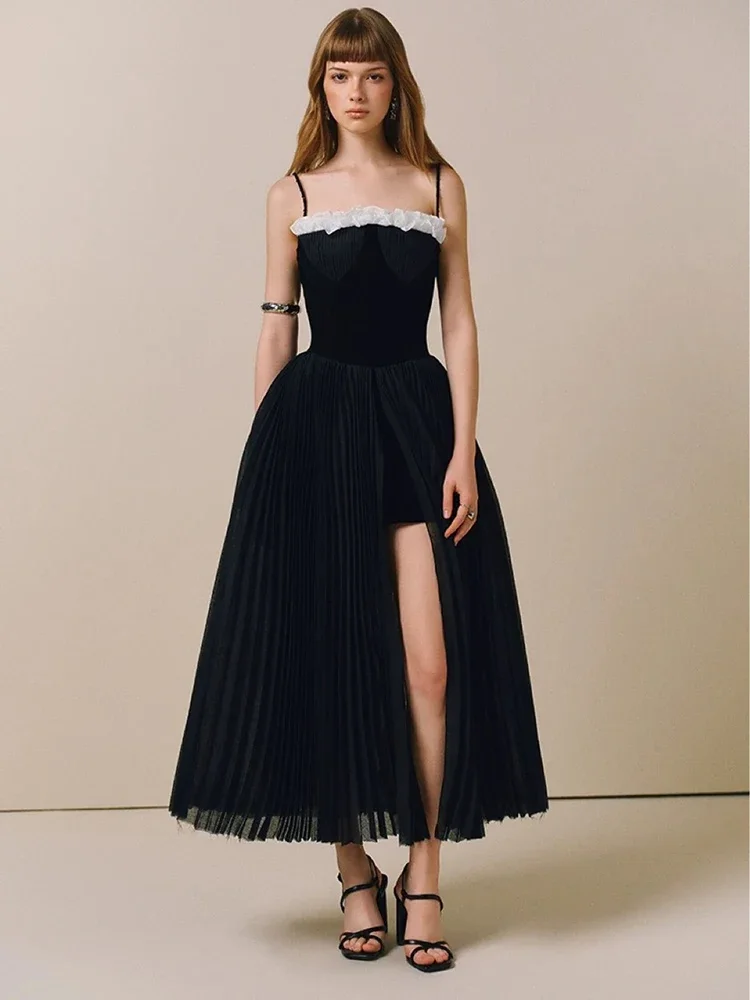 Sexy Spaghetti Strap Ruffles Patchwork Long Dress Women Black Sleeveless High Waist Pleated A-line Dresses Elegant Evening Party
Sexy Spaghetti Strap Ruffles Patchwork Long Dress Women Black Sleeveless High Waist Pleated A-line Dresses Elegant Evening Party
