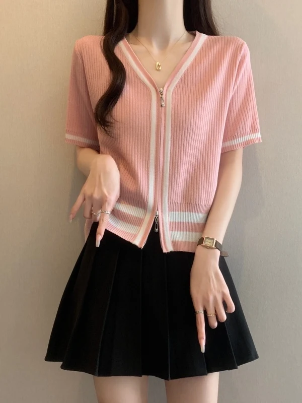 Ice Silk V-Neck Short Sleeve Open Cardigan Top Women's Summer Fashion Slimming Double Zipper Short Length Korean Style Loose Fit
Ice Silk V-Neck Short Sleeve Open Cardigan Top Women's Summer Fashion Slimming Double Zipper Short Length Korean Style Loose Fit
