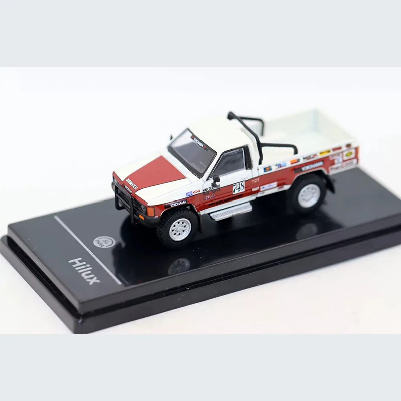 PARA 1:64 Scale 1987 Hilux Mojave 250 Pickup Truck Alloy Car Model Ornament Souvenir Display Collection Hobby Gift
PARA 1:64 Scale 1987 Hilux Mojave 250 Pickup Truck Alloy Car Model Ornament Souvenir Display Collection Hobby Gift