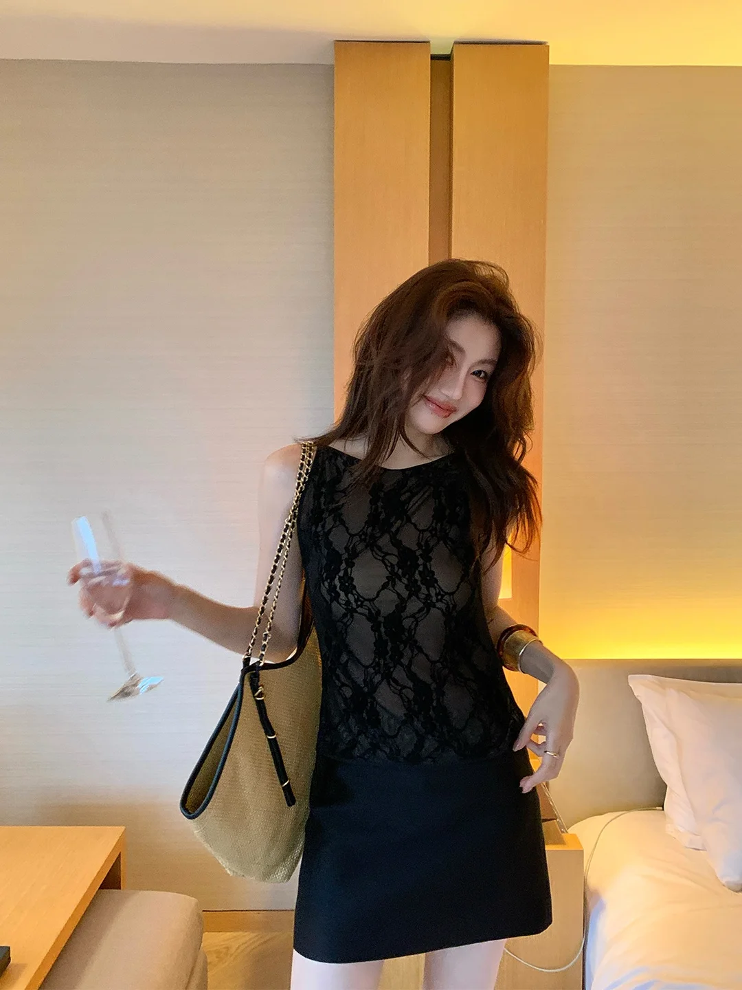 High Elasticity Lace Patchwork Little Black Dress Black Rose Velvet Vest Dress Long Hanging Draping Polyester Spring Summer
High Elasticity Lace Patchwork Little Black Dress Black Rose Velvet Vest Dress Long Hanging Draping Polyester Spring Summer