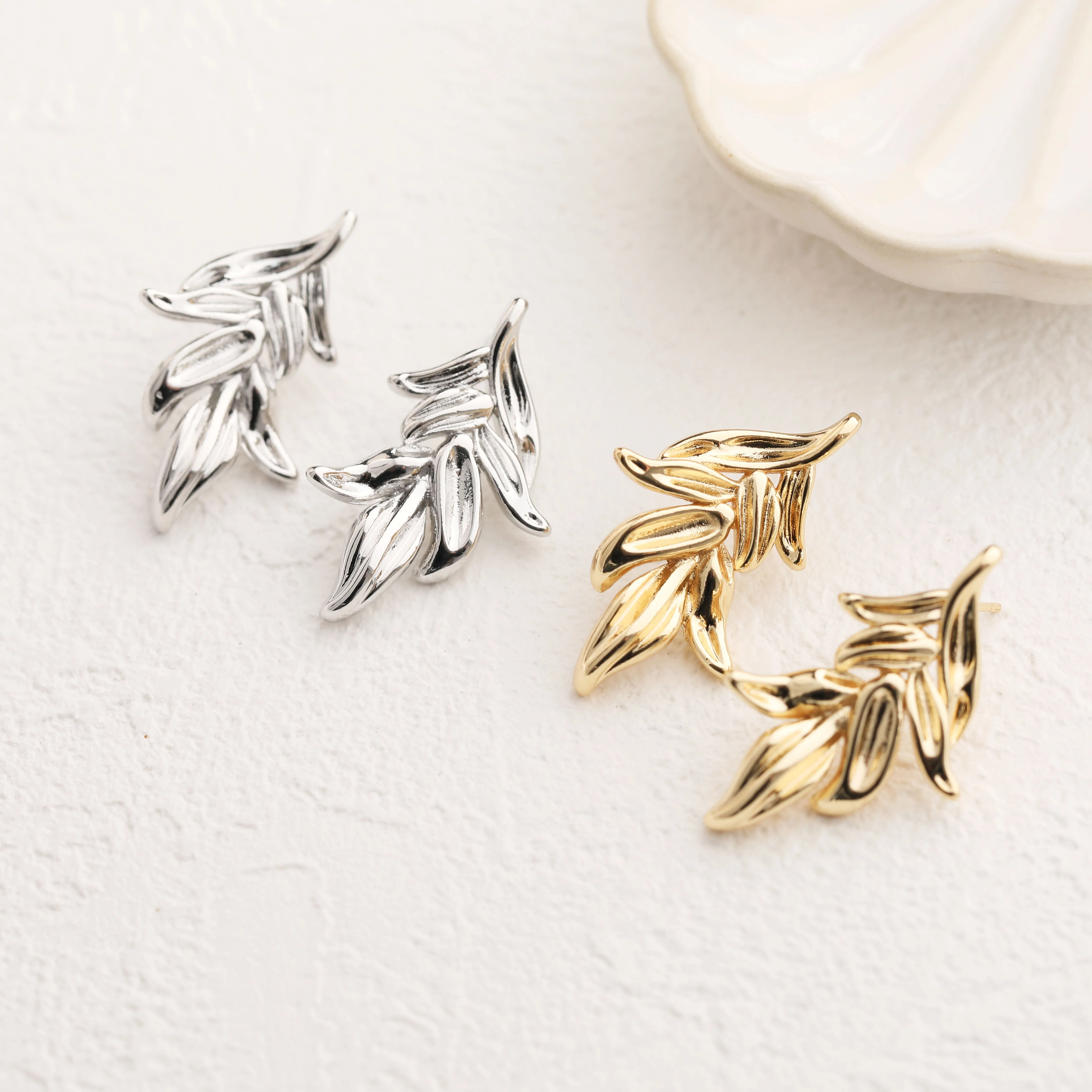 1Pair 14K Gold Plated Brass Vintage Leaf Ear Stud Earrings Jewelry DIY Making Supplies Handmade Material Accessories
1Pair 14K Gold Plated Brass Vintage Leaf Ear Stud Earrings Jewelry DIY Making Supplies Handmade Material Accessories