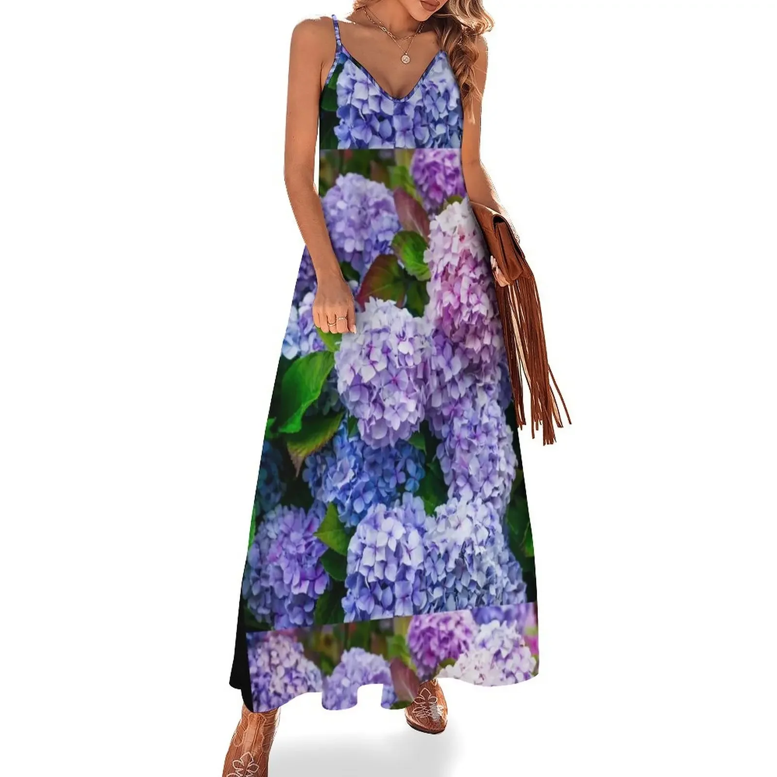 Purple Hydrangea Flowers Blooming Sleeveless Dress chic and elegant evening dress womans clothing dress summer clothes for women
Purple Hydrangea Flowers Blooming Sleeveless Dress chic and elegant evening dress womans clothing dress summer clothes for women