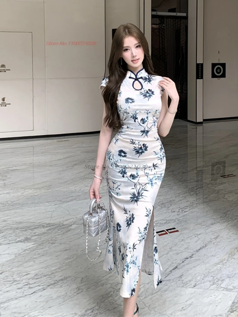 2026 chinese nightclub dress improved qipao national flower print fishtail qipao cheongsam dress retro banquet evening dress
2026 chinese nightclub dress improved qipao national flower print fishtail qipao cheongsam dress retro banquet evening dress