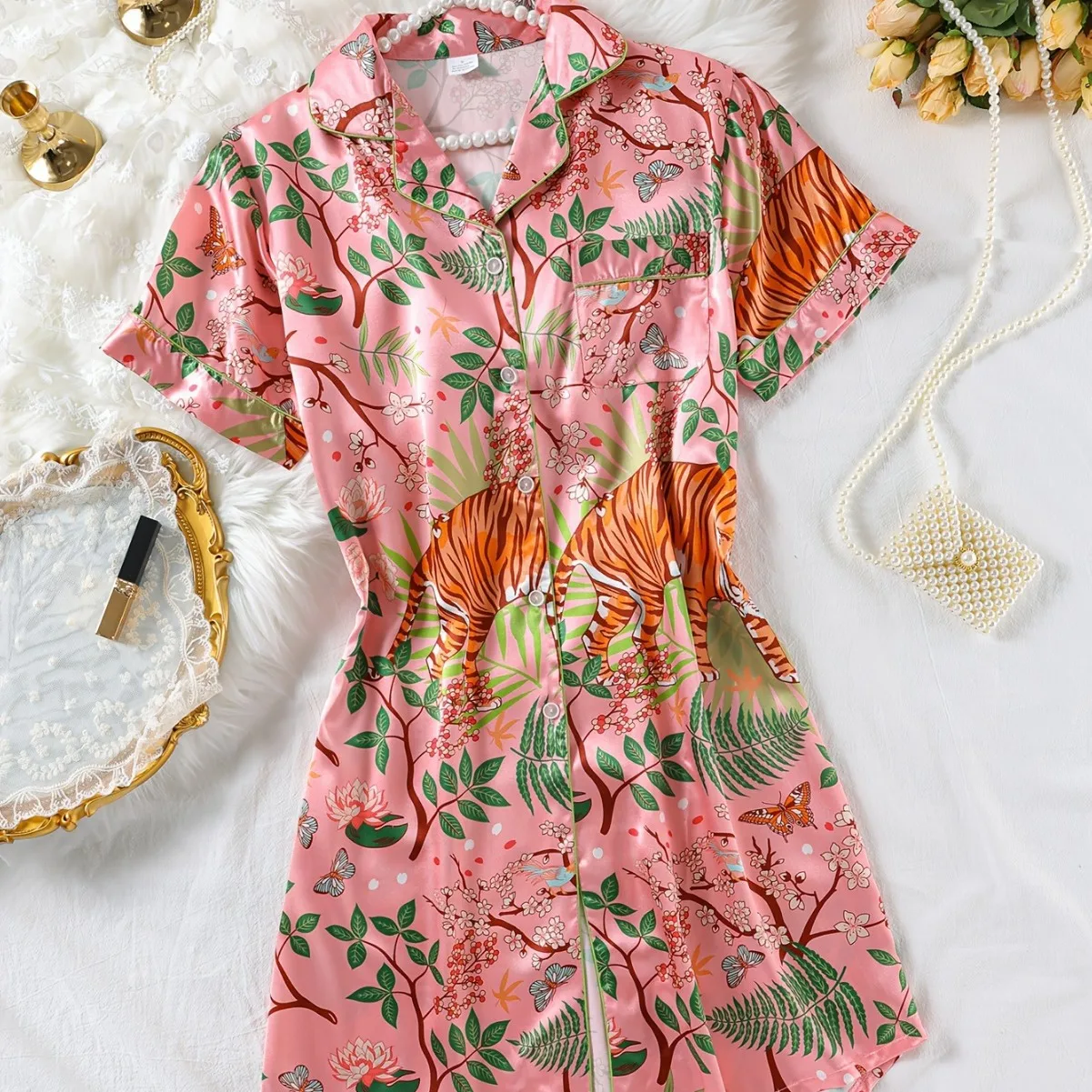 New Summer Women's Sexy Casual Jungle Printed Ice Silk Loose Shirt Sleep Dress
New Summer Women's Sexy Casual Jungle Printed Ice Silk Loose Shirt Sleep Dress