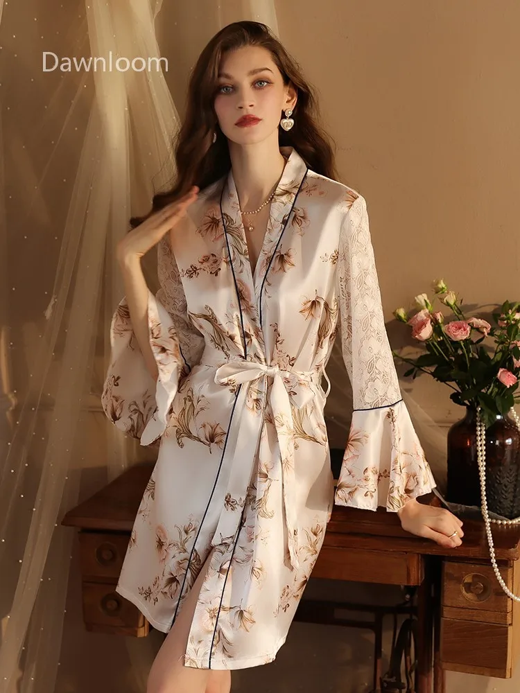 Элегантная атласная ночная рубашка во французском стиле с цветочным принтом для женщин, кружевными рукавами-трубами и длинным платьем на шнурке для домашней одежды
Элегантная атласная ночная рубашка во французском стиле с цветочным принтом для женщин, кружевными рукавами-трубами и длинным платьем на шнурке для домашней одежды