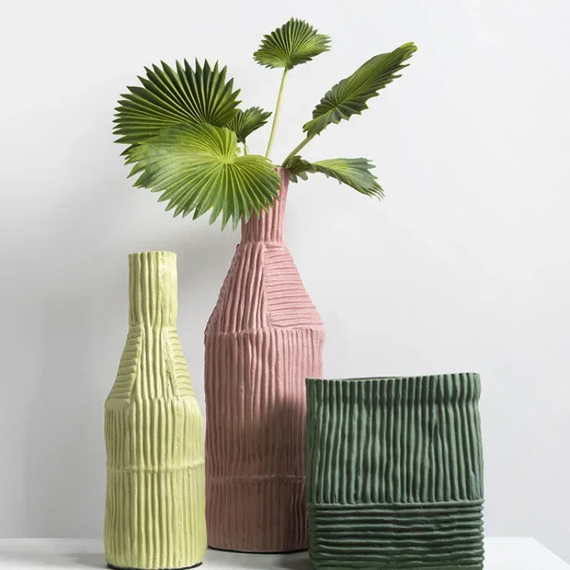 Corrugated Paper Vase Creative Flowerpot Home Living Room and Hotel Model Room
Corrugated Paper Vase Creative Flowerpot Home Living Room and Hotel Model Room