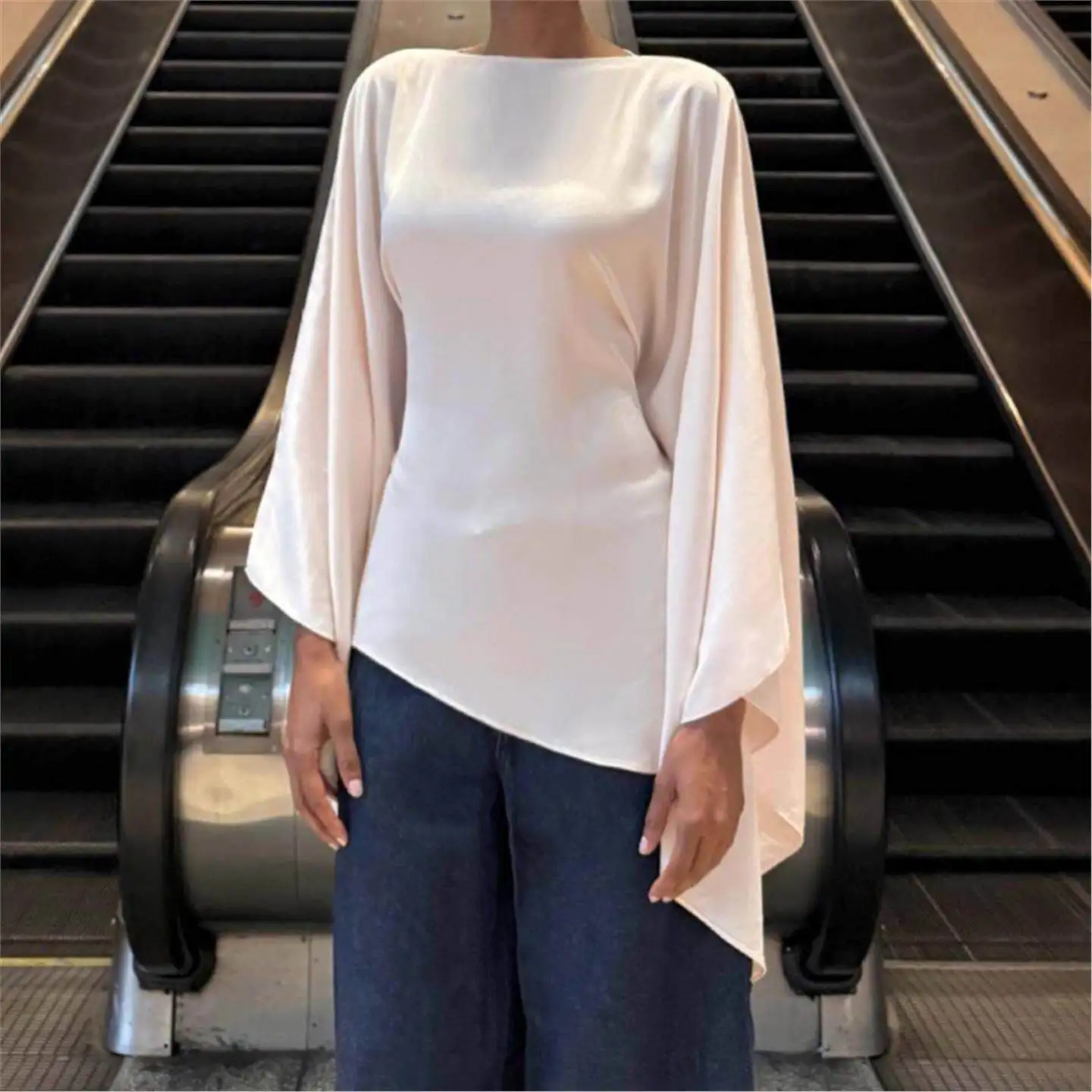 Fashionable Silk Satin Belted Asymmetric Pure Color Women's Shirt Autumn New Arrival Casual Style Long Sleeve Blouse
Fashionable Silk Satin Belted Asymmetric Pure Color Women's Shirt Autumn New Arrival Casual Style Long Sleeve Blouse