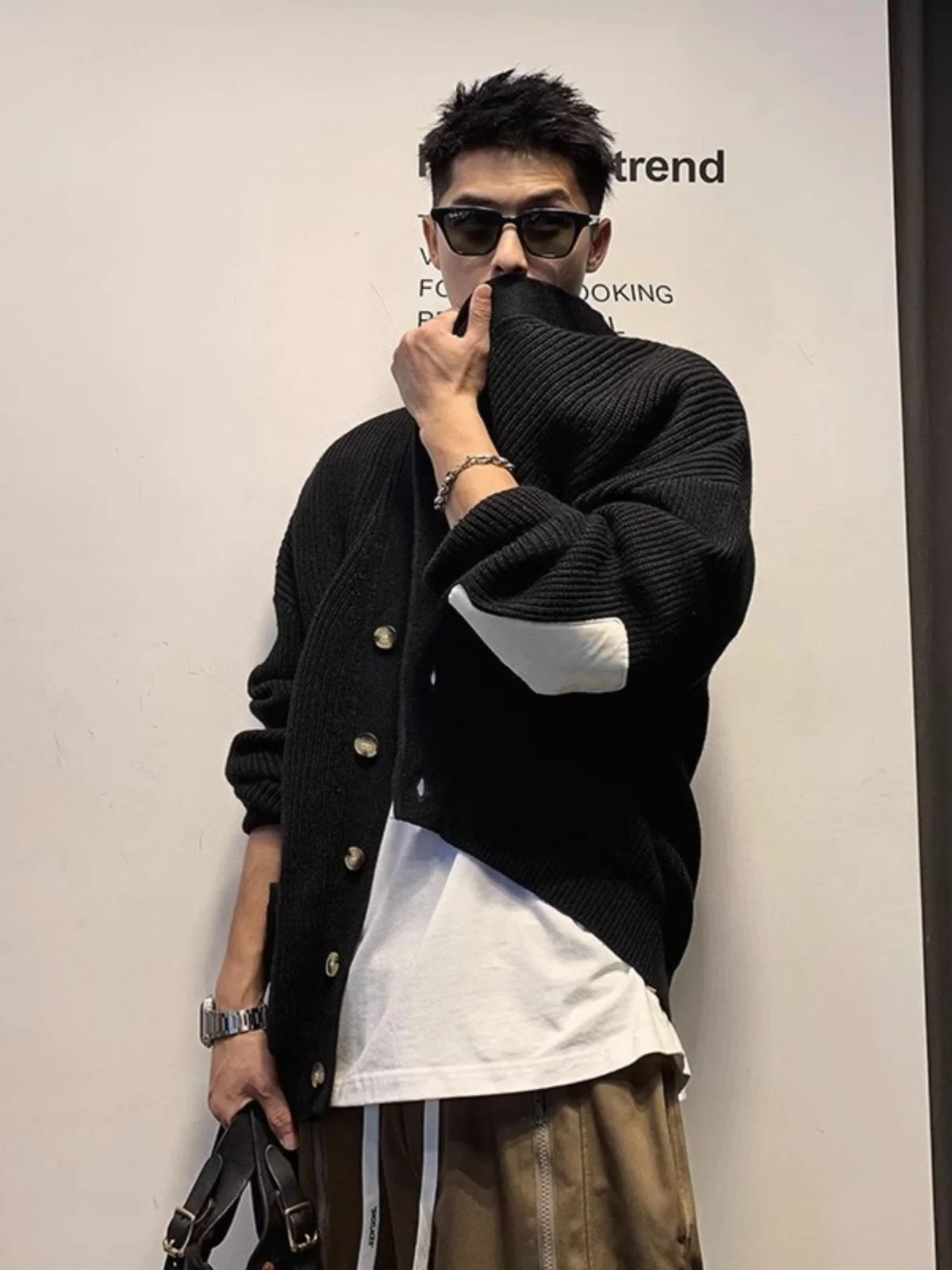 Vintage V-Ne Knitwear Jaet Loose Fit Men's Autumn Winter Casual Sle Long Sve Button up Sweater Outerwear
Vintage V-Ne Knitwear Jaet Loose Fit Men's Autumn Winter Casual Sle Long Sve Button up Sweater Outerwear