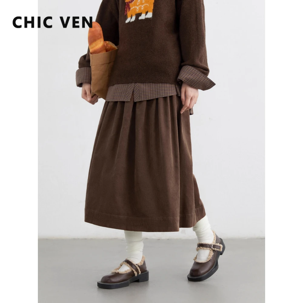 CHIC VEN новые женские юбки, однотонные свободные вельветовые плиссированные женские юбки трапециевидной формы с высокой талией, пышная женская юбка для женщин, осень-зима 2025
CHIC VEN новые женские юбки, однотонные свободные вельветовые плиссированные женские юбки трапециевидной формы с высокой талией, пышная женская юбка для женщин, осень-зима 2025