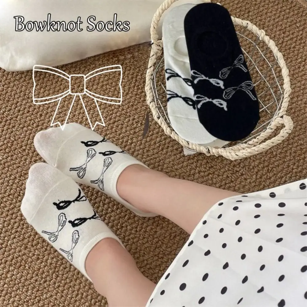 New Breathable Bowknot Socks Spring Summer Solid Color Boat Socks Cotton Thin Invisible Cute Sock
New Breathable Bowknot Socks Spring Summer Solid Color Boat Socks Cotton Thin Invisible Cute Sock