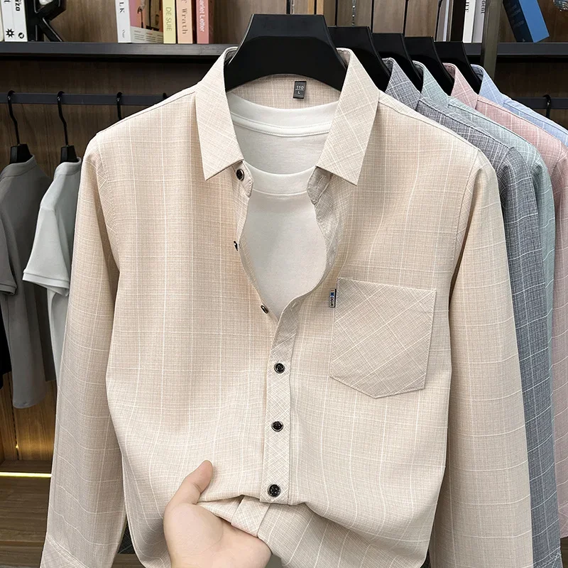 Mens Plaid Pattern Long Sleeve Shirts Summer Casual Breathable Moisture Wicking Tops with Chest Pocket for Men
Mens Plaid Pattern Long Sleeve Shirts Summer Casual Breathable Moisture Wicking Tops with Chest Pocket for Men