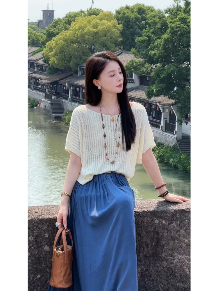 Iris Summer 2026 Versatile iny Sequin Design Breathable Loose Knitted ort Sve Women's Top round Ne Casual Wear
Iris Summer 2026 Versatile iny Sequin Design Breathable Loose Knitted ort Sve Women's Top round Ne Casual Wear