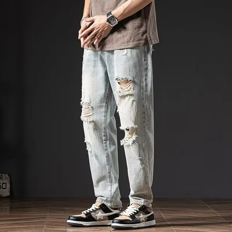 Light Wash Distressed Loose Fit Men's Jeans Summer New American Casual Style Nine Points Pants Straight Leg Torn Hole
Light Wash Distressed Loose Fit Men's Jeans Summer New American Casual Style Nine Points Pants Straight Leg Torn Hole