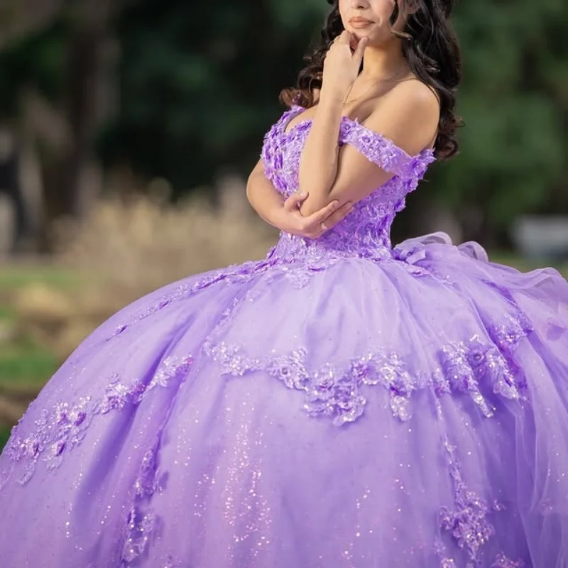 Customized Shiny Lavender Purple Off Shoulder Quinceanera Dress Lace applique crystal 3D flower vestidos de 15 Quinceanera
Customized Shiny Lavender Purple Off Shoulder Quinceanera Dress Lace applique crystal 3D flower vestidos de 15 Quinceanera
