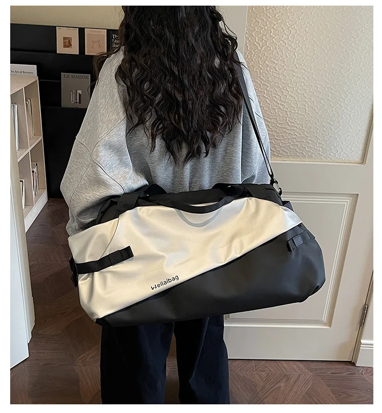 Large Capacity Dry Wet Separation Travel Bag Oxford Cloth Waterproof Handheld Gym Bag Short Trip Crossbody Luggage Bag
Large Capacity Dry Wet Separation Travel Bag Oxford Cloth Waterproof Handheld Gym Bag Short Trip Crossbody Luggage Bag
