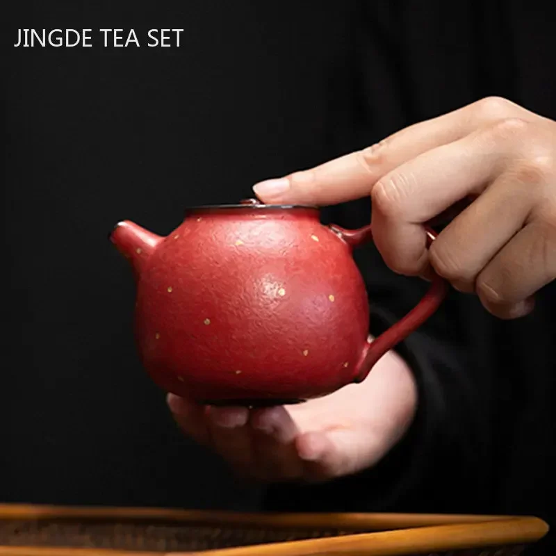 180ml Vintage Red Glaze Teapot Handmade Ceramic Beauty Tea Kettle Tradition Filter Tea Infuser Chinese Tea Ceremony Supplies
180ml Vintage Red Glaze Teapot Handmade Ceramic Beauty Tea Kettle Tradition Filter Tea Infuser Chinese Tea Ceremony Supplies