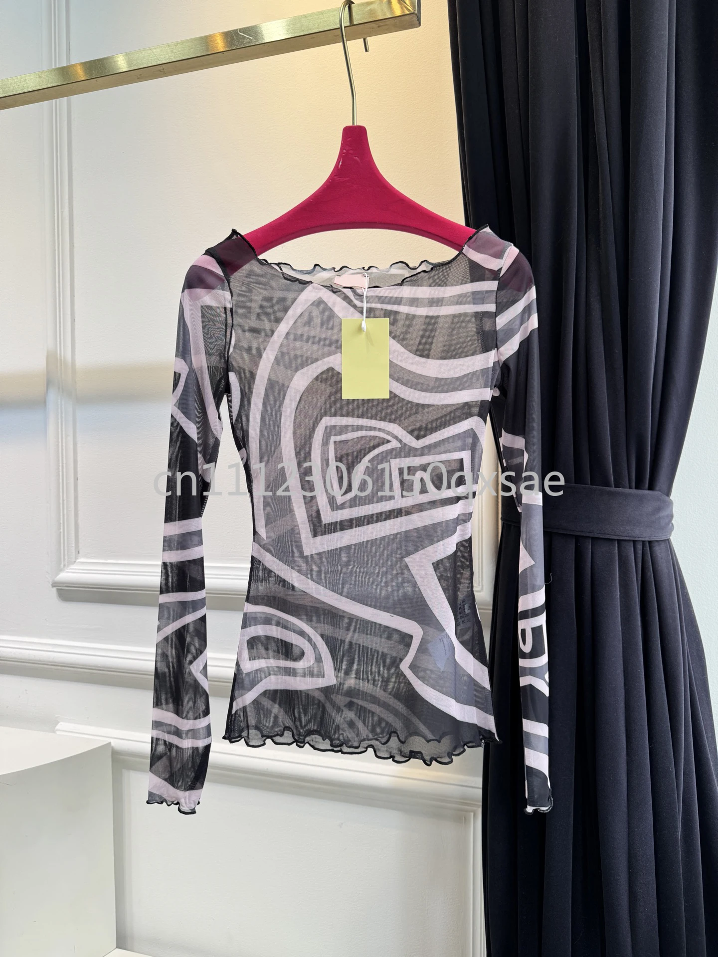 Women's Mesh Long Sleeve Shirts with Letter Signature Logo Luxury Women's Sexy Tops Beachwear Swimwear
Women's Mesh Long Sleeve Shirts with Letter Signature Logo Luxury Women's Sexy Tops Beachwear Swimwear