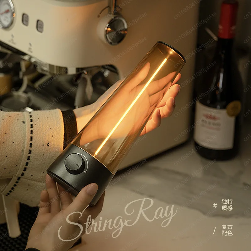 Струнная тень в стиле ретро, атмосфера кемпинга, креативная домашняя зарядная панель, настольный компьютер
Струнная тень в стиле ретро, атмосфера кемпинга, креативная домашняя зарядная панель, настольный компьютер