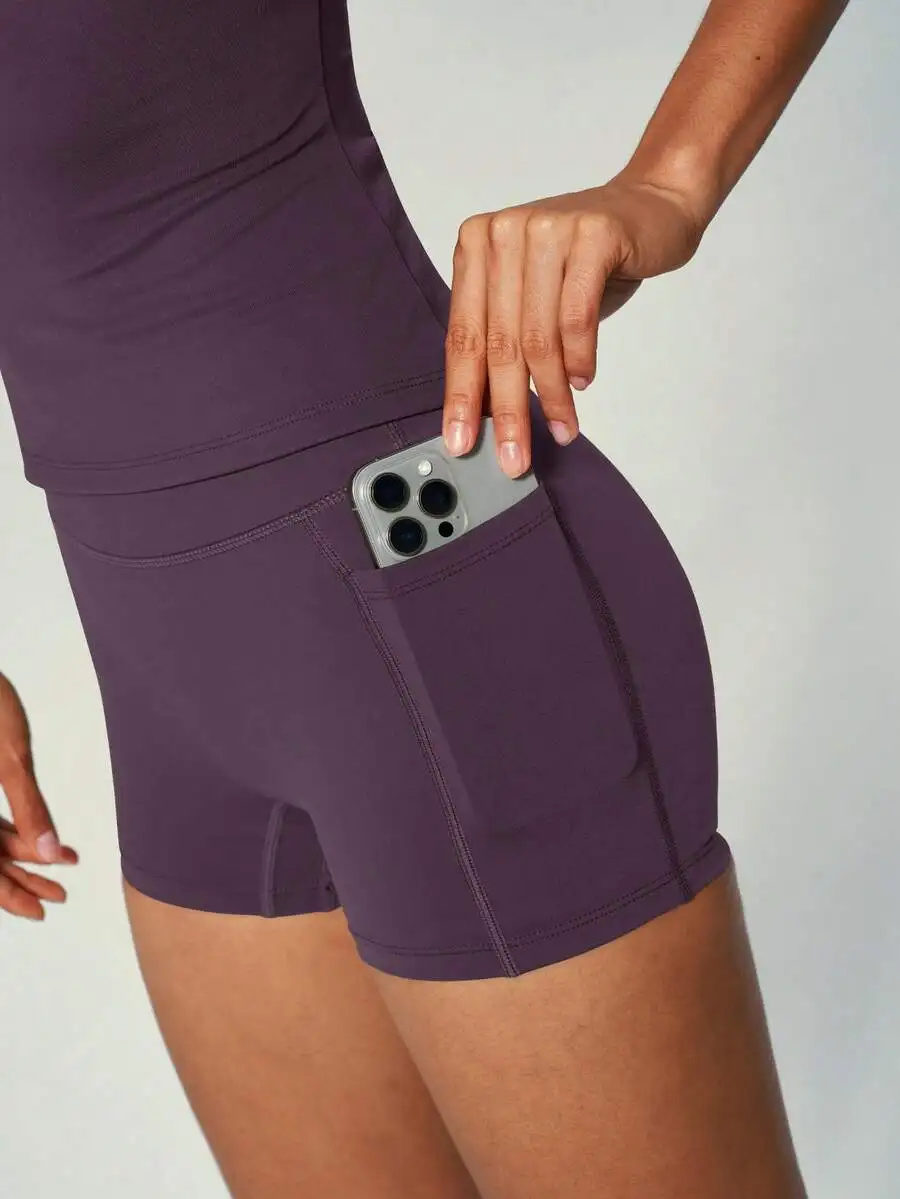 High Waist Sports Shorts With Side Pockets And Short Sleeve Top Set
High Waist Sports Shorts With Side Pockets And Short Sleeve Top Set