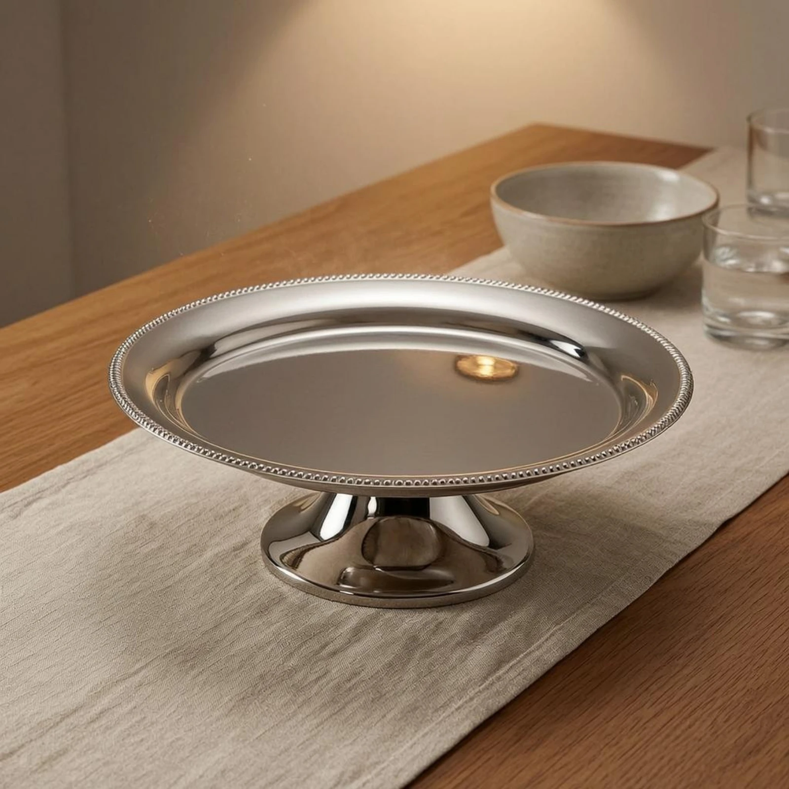 Pedestal Serving Stand Silver Footed Serving Tray Dessert Platter Long-Lasting Serveware Easy to Clean
Pedestal Serving Stand Silver Footed Serving Tray Dessert Platter Long-Lasting Serveware Easy to Clean