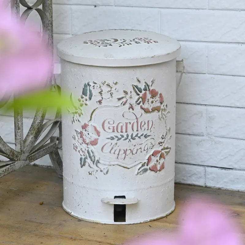 Outdoor Vintage Metal Trash Can, Large Capacity Pedal Garbage Bin Garden Heavy Duty Waste Container with Lid Retro Iron Bucket
Outdoor Vintage Metal Trash Can, Large Capacity Pedal Garbage Bin Garden Heavy Duty Waste Container with Lid Retro Iron Bucket