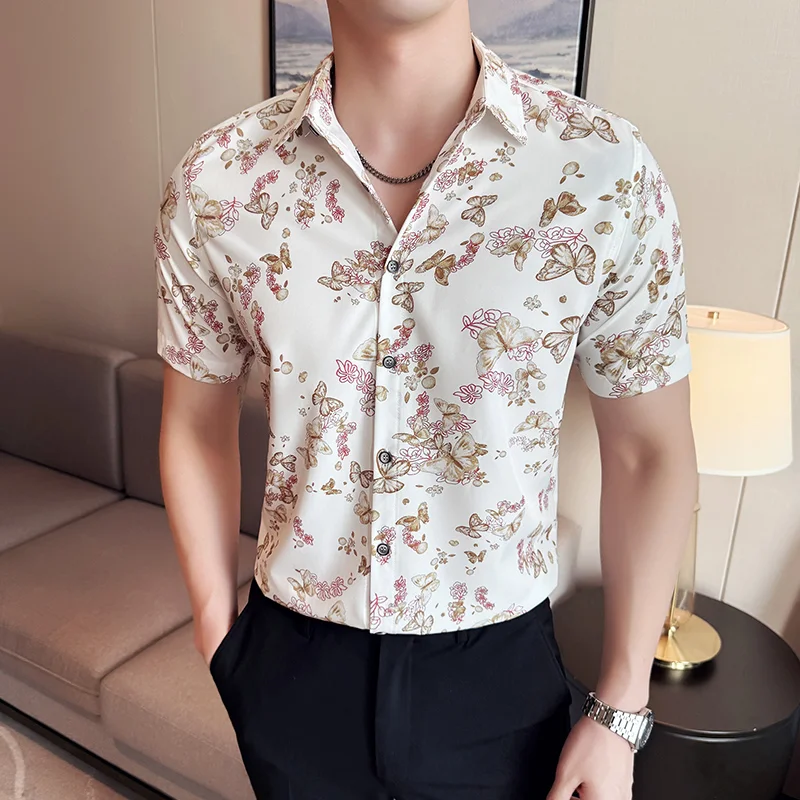 Лето 2025 г., мужская приталенная повседневная рубашка с коротким рукавом, корейский стиль, модные белые рубашки с цветочным узором, приталенные рубашки, смокинг
Лето 2025 г., мужская приталенная повседневная рубашка с коротким рукавом, корейский стиль, модные белые рубашки с цветочным узором, приталенные рубашки, смокинг