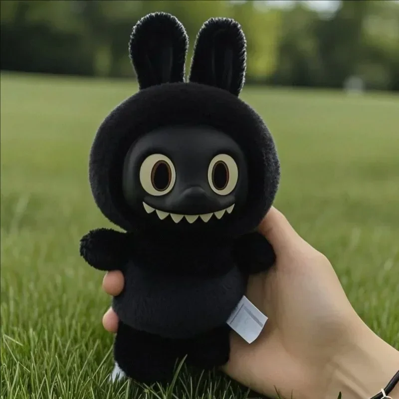 2025 New Lnnovative version Cute Monster Blind Box Plush Toy Black coal Ball Creative Decoration Pendant Jewelry Gift
2025 New Lnnovative version Cute Monster Blind Box Plush Toy Black coal Ball Creative Decoration Pendant Jewelry Gift