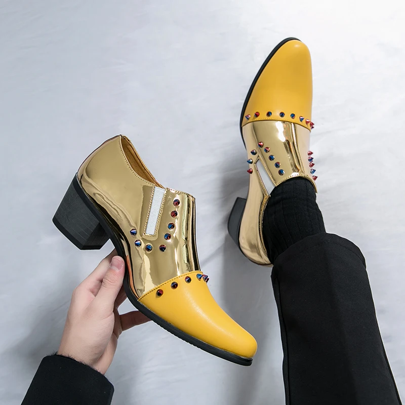 Party men's shoes Personalized designer style Fashionoutdoor street Nightclubs or hairstylists 38-46 Thick soled height shoes
Party men's shoes Personalized designer style Fashionoutdoor street Nightclubs or hairstylists 38-46 Thick soled height shoes