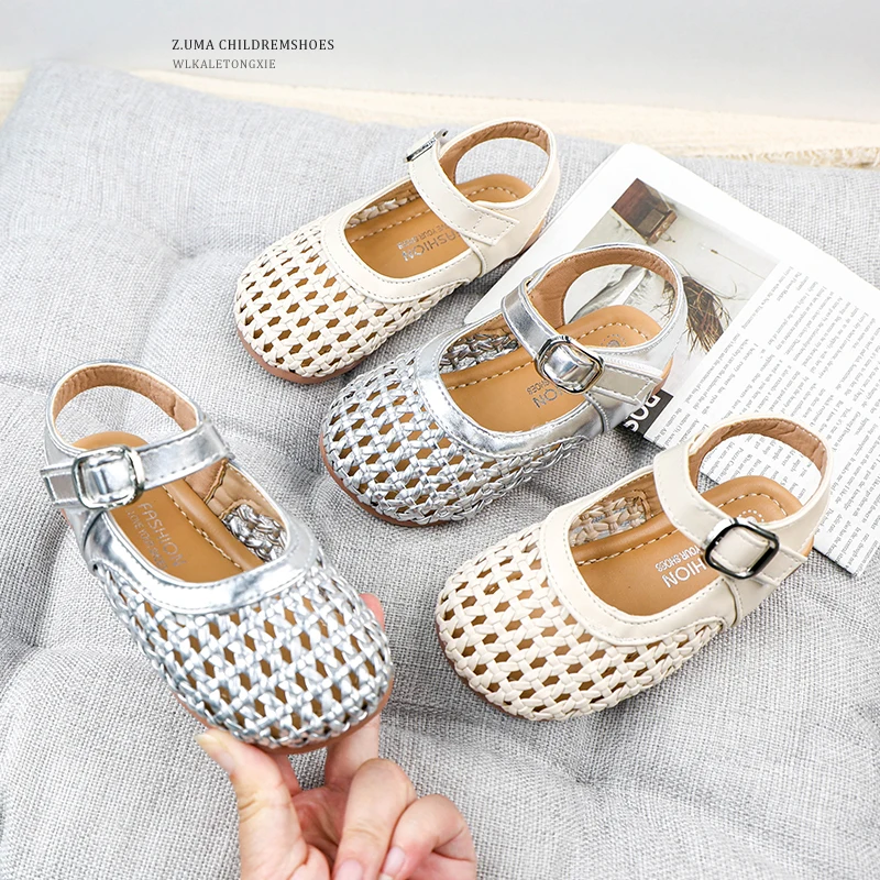 Girls Mesh Summer Sandals Trend Simple Kids Fashion Causal Princess Shoes Breathable Versatile Children Beach Flat Sandals Soft
Girls Mesh Summer Sandals Trend Simple Kids Fashion Causal Princess Shoes Breathable Versatile Children Beach Flat Sandals Soft
