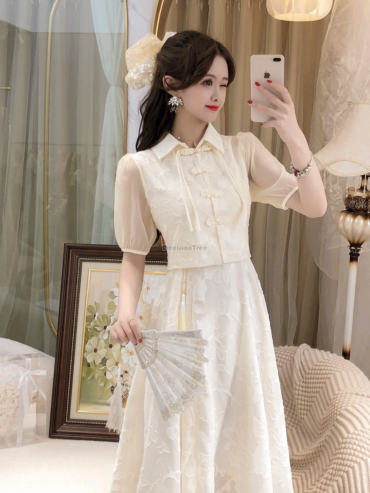 2024 new vintage chinese style improved cheongsam set elegant temperament jacquard lady party set casual daily gauze dress suit
2024 new vintage chinese style improved cheongsam set elegant temperament jacquard lady party set casual daily gauze dress suit